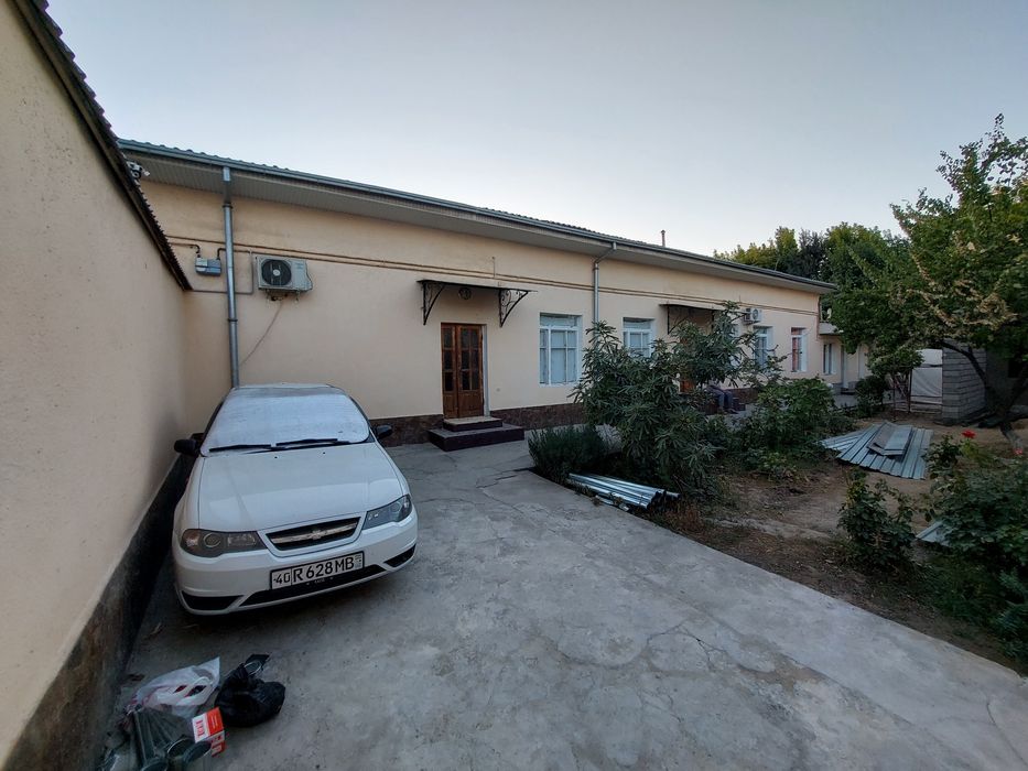 Продаётся дом участок 2.5 сотки 4 комнатная.