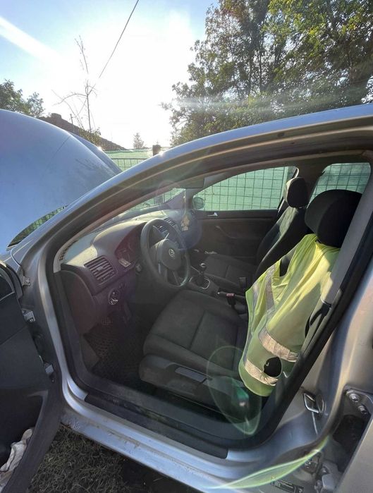 Volkswagen Golf 5 - 2005, 1.9 Diesel