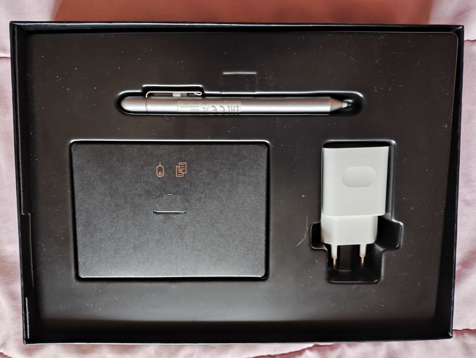 Huawei MediaPad M2 10.0 (M2-A01L) 64GB/3GB RAM LTE - пълен комплект