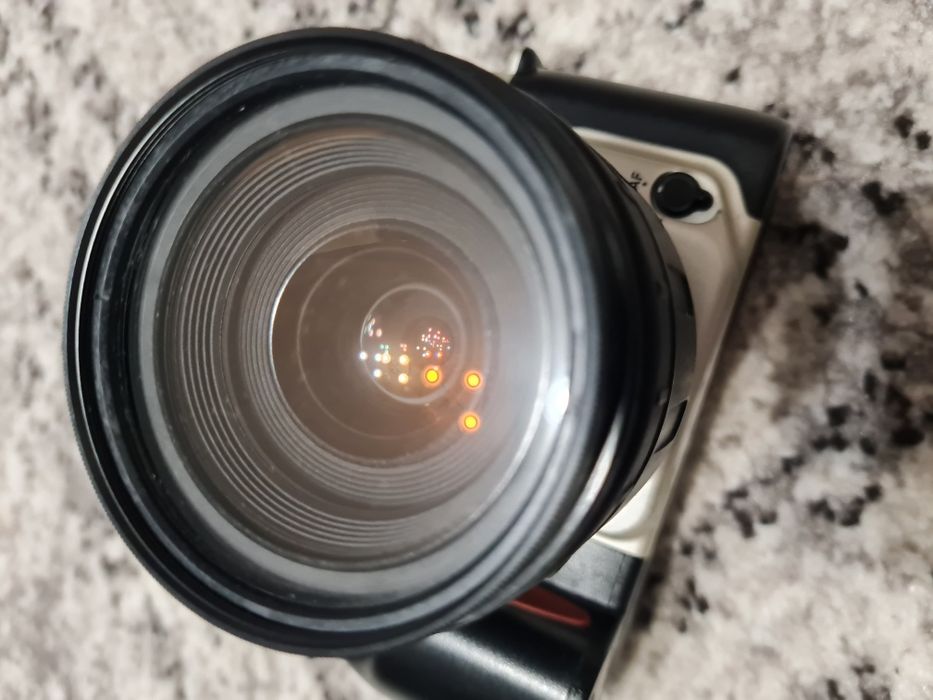 Nikon F60 + Tamron 28-105mm