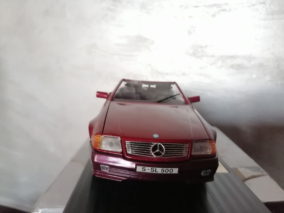 1:18 Mercedes Benz 500 SL 1998