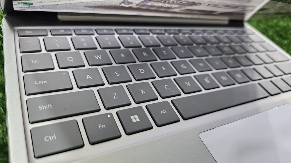 Surface -Qalbingzday oppoq laptop! Radnoy klientlarga Amerikadan kegan