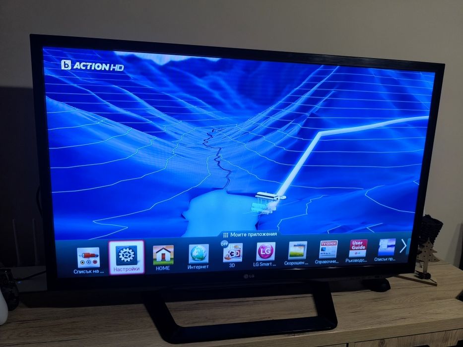 Телевизор LG 42"