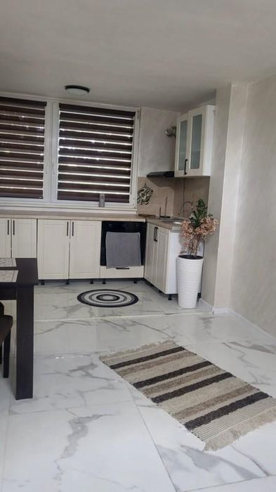 Дава се под наем Тристаен апартамент в София, Триъгълника - 97 кв.м за 525 € - Снимка #2