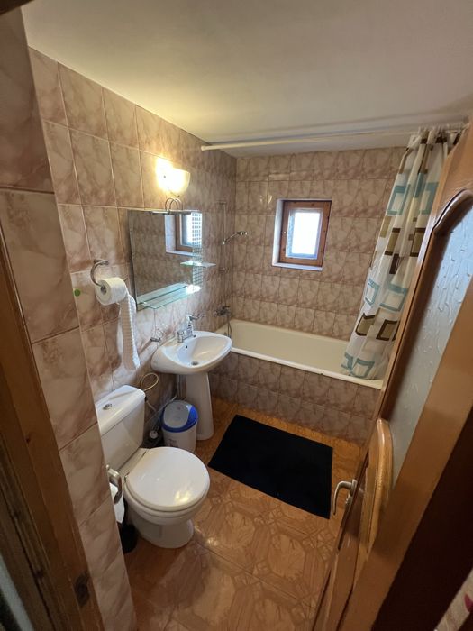 Inchiriez apartament 2 camere zona cartier