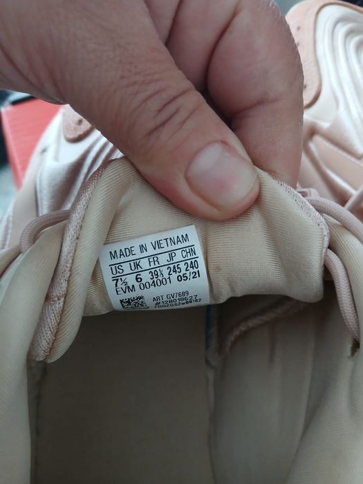 Adidas mărimea 39