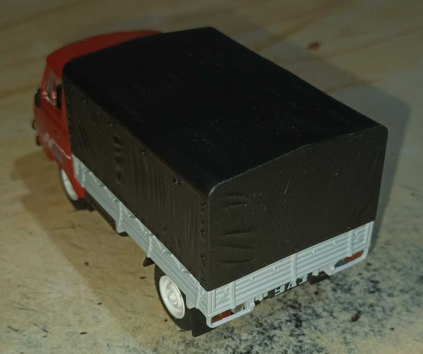 Модель 1/43 Уаз-33036