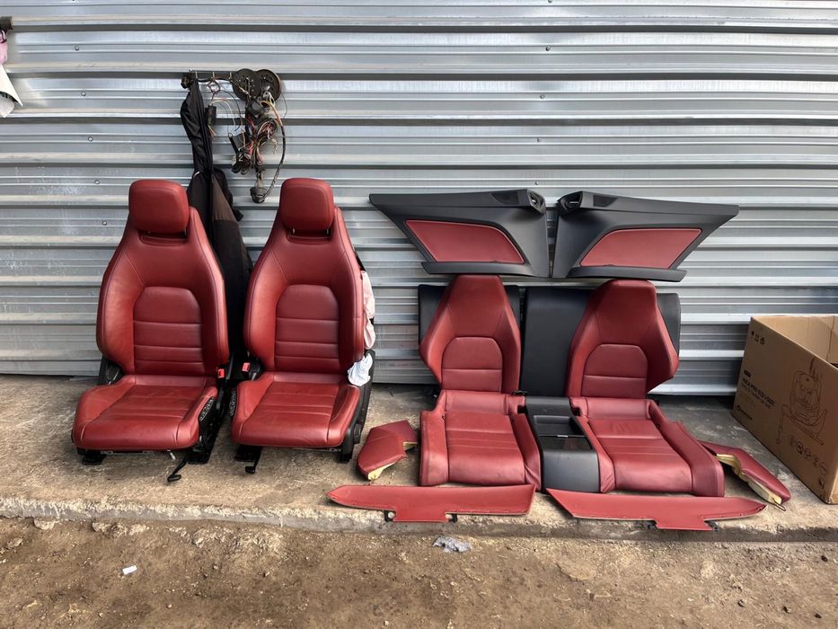 Салон за Mercedes-Benz W207 купе червен подгрев ном 199