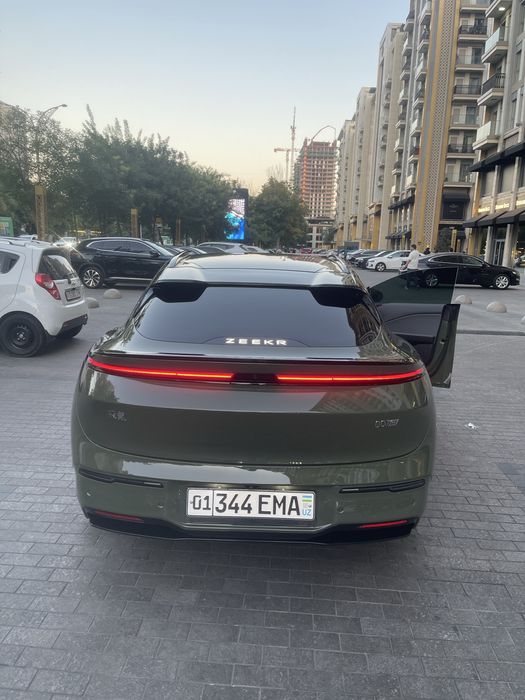 Zeekr 007 GT отлично состояния