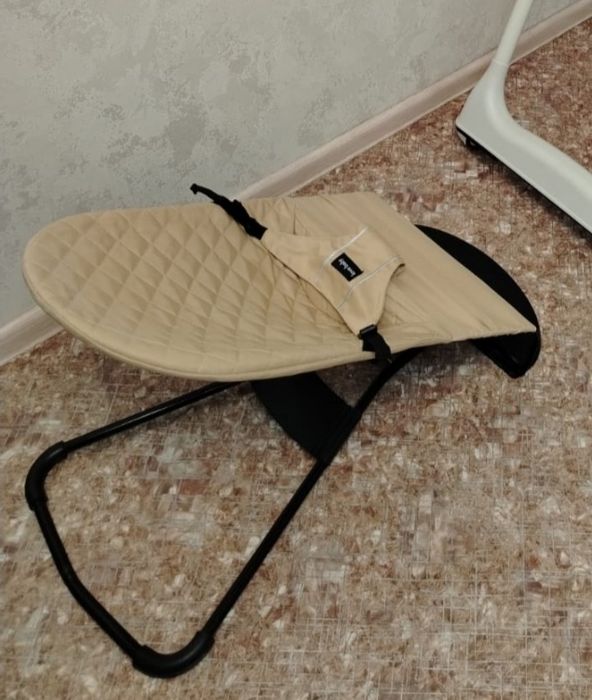 Продам детский шезлонг