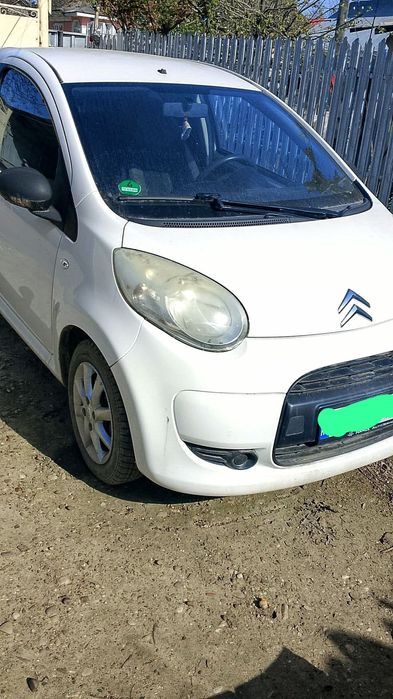 Vând Citroen  C1 sau schimb cu un tractor