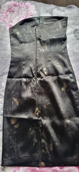 Прекрасна и стилна дамска рокля