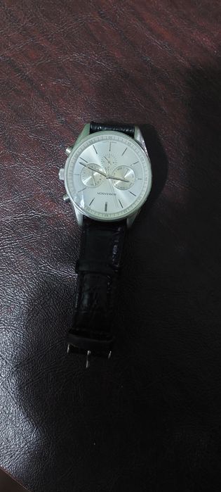 Продам часы Швейцария.