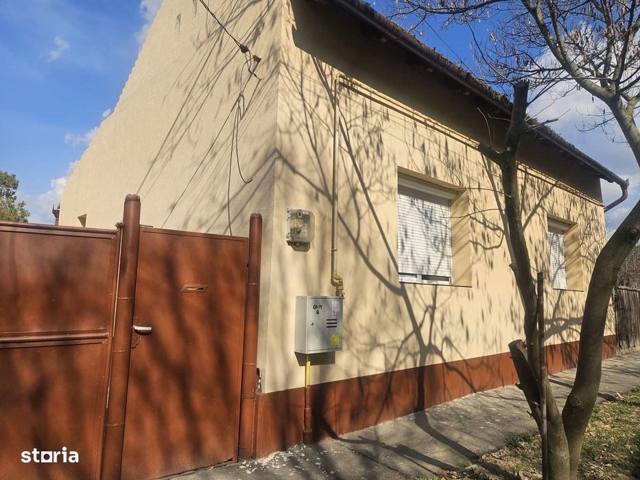 Casa renovata 3 camere, curte mare de 916 mp ] Salard