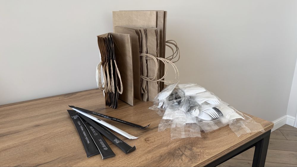 Одноразовые приборы и пакеты в дом