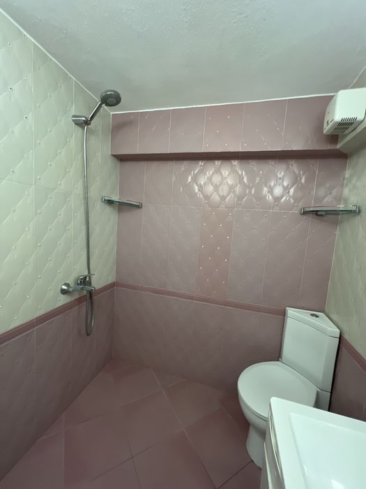 Дава се под наем Етаж от къща в Балчик - 200 кв.м за 229.5 € - Снимка #7