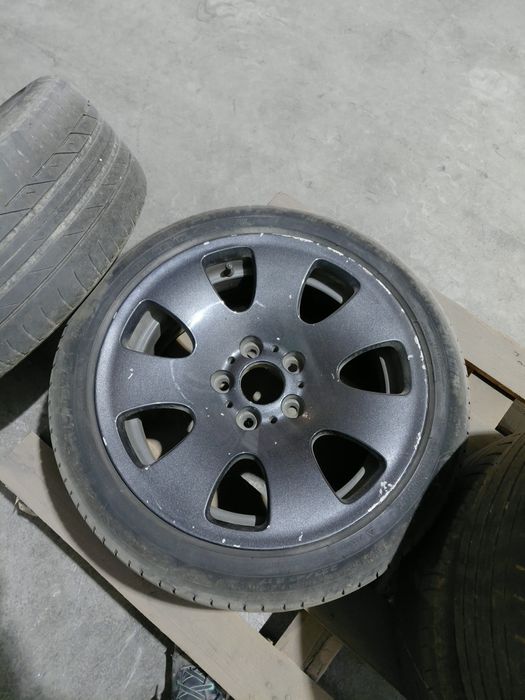 Vând jante BMW E65 E66 pe 17"