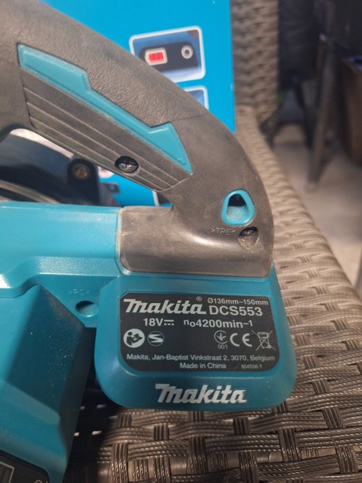 Акумулаторен циркуляр за метал Makita DCS553Z