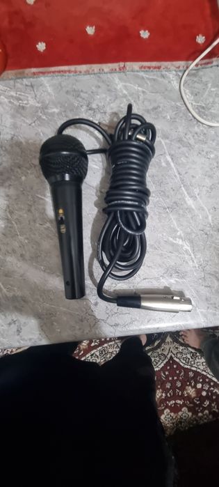Karaoke mekrafon sotiladi