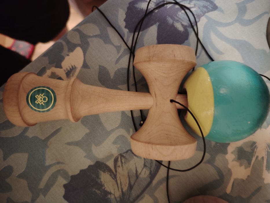 Kendama  Ken Cristian Frazer,tama naked sau tama originala Christian Frazer sticky clear sweets kendamas