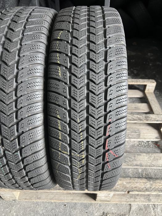 2 anvelope de iarna 225/75/16 C Semperit!