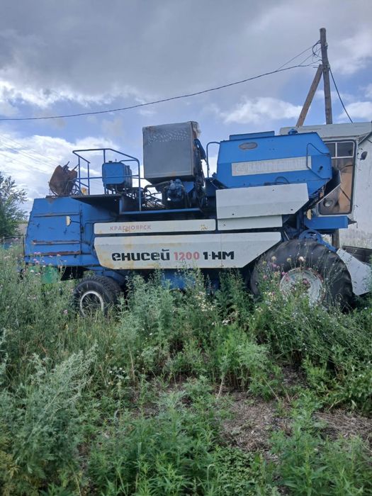 Продам КОМБАЙН Енисей