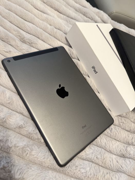 IPad 9 th gri 64 GB