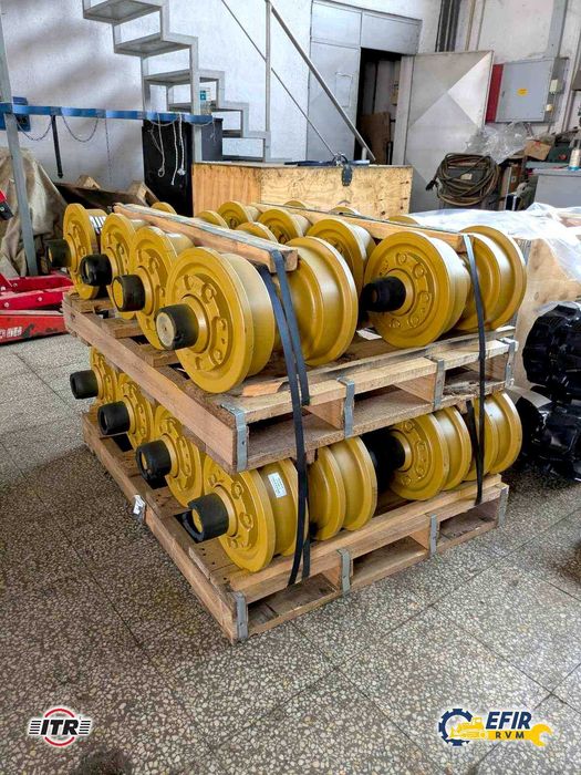 Ходова част - Вериги, Ленивци, Ролки и Звездочки за Булдозери и Багери