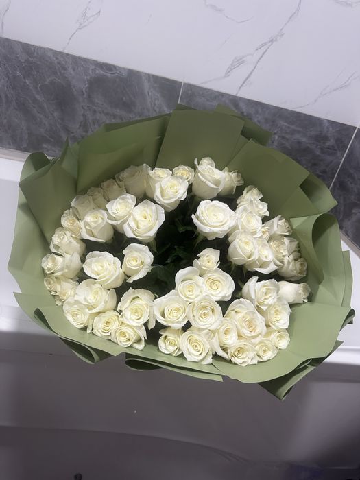 Цветы,51 роза белый
