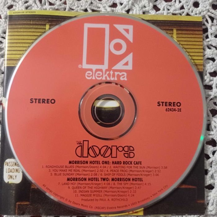 Продам Аудио компакт диск группы The Doors