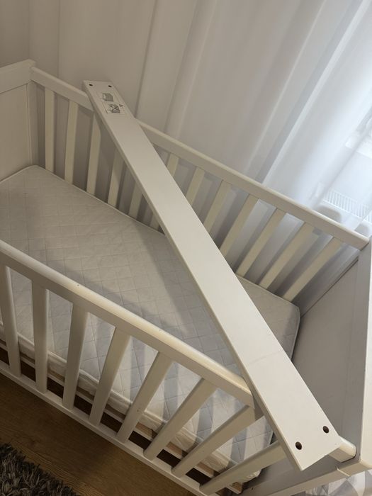 Patut bebe ikea Sundvik  + saltea cocos