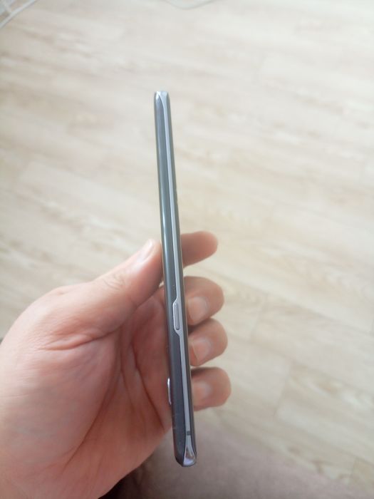 Продам Самсунг с10+