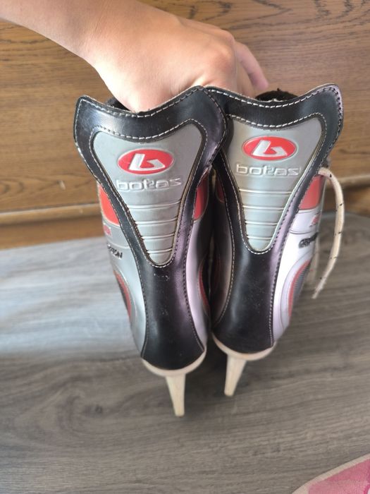 Коньки botas 40 размер