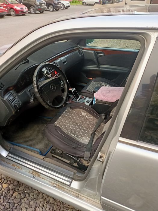 Продам Мерседес 210