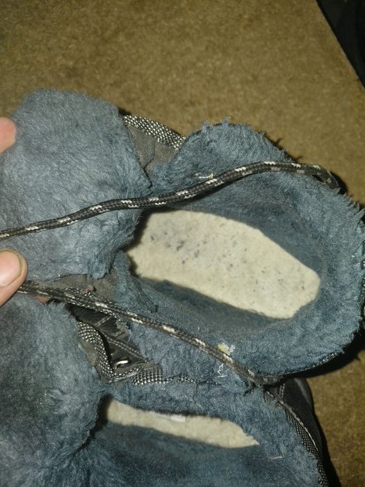 Рабочие ботинки с железным концом