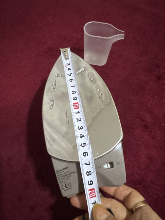 Утюг в отличном состояний.