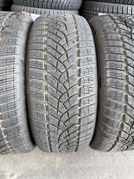 225/50/18 GOODYEAR 4бр