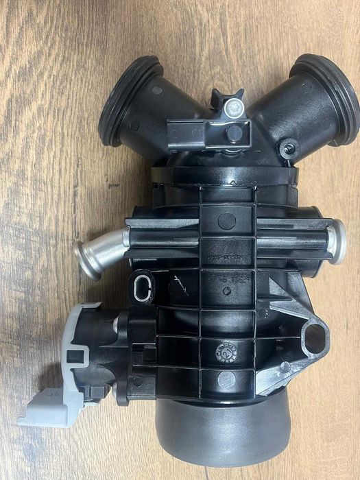 Clapeta acceleratie Land Rover-Discovery 4 cod LR061958