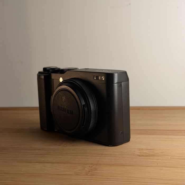 Fujifilm  XF10, 24.2 MP APS-C, дигитален фотоапарат