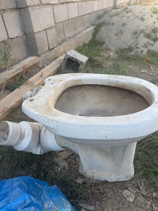 Унитаз для ремонта