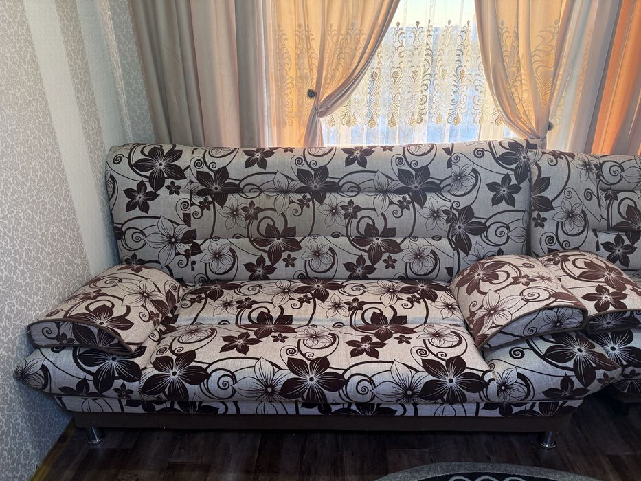 Диван и 2 кресла