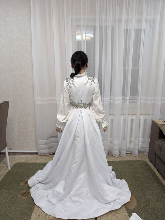 УЗАТУ ПЛАТЬЕ продам! Рудный!