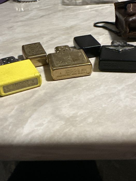 Zippo bricheta cu teaca piele