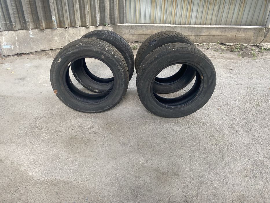 Продам Шины  Зимние Triangle 215/60/r16