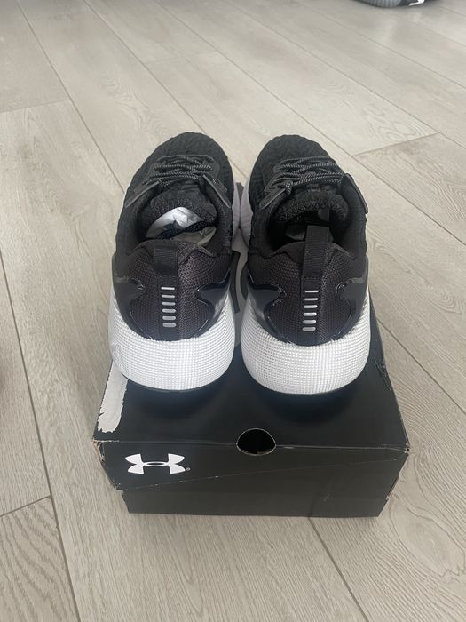 Under armour hovr mega 3 clone