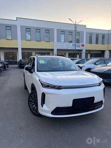 GAC Aion i60 EV 530, Белый/ черный, Oq kuzov/Qora salon, ГАК гибрид,