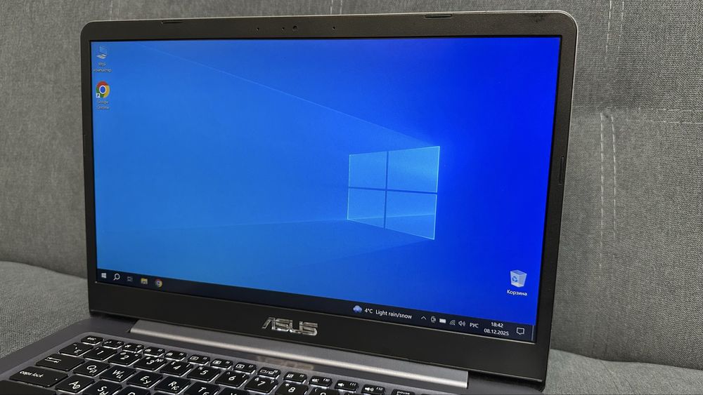 Ноутбук ASUS Core i3