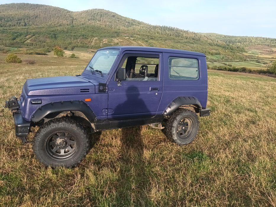 Vând suzuki samurai în stare buna an fabricație 1997 itp și asigurare