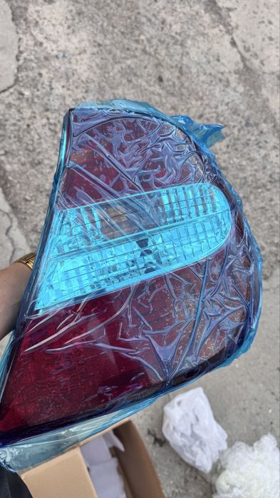 Продам заднии фанари камри 30