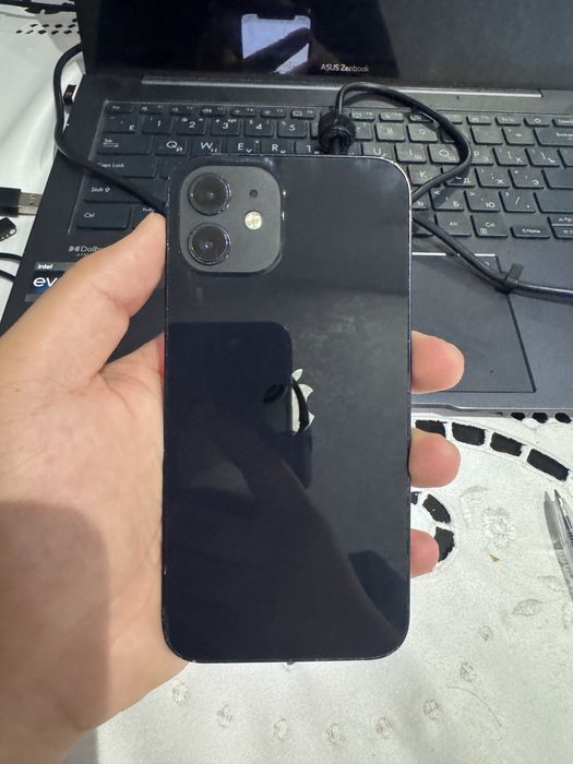 Продается iPhone 12